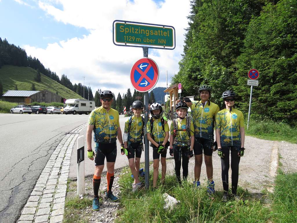 Überquerung des 1129 m hohen Spitzingsattels